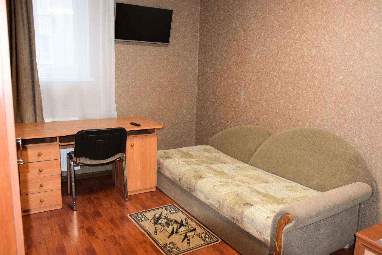 Gostynniy Dvir Hostelテルノーピリ エクステリア 写真