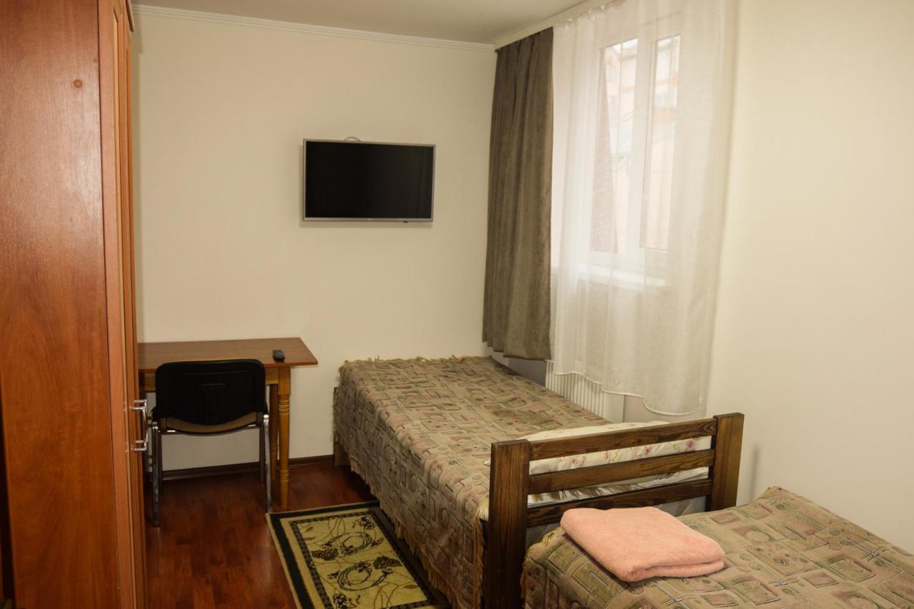Gostynniy Dvir Hostelテルノーピリ エクステリア 写真
